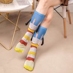 Personalisierte bunte Torte Kerze Heilige ich bin magnetische Hand-Holding Socken mit Nummer Geburtstag Party Geschenk für Freund Familie