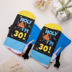 Personalisierte bunte Torte Kerze Heilige ich bin magnetische Hand-Holding Socken mit Nummer Geburtstag Party Geschenk für Freund Familie