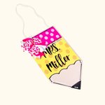 Personalized Wooden Teacher Pencil Sign Name Plaque with Bow and Rope School Classroom Wall Door Hanger Teachers’ Day Gift for Teacher