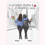 Personalisierte The Love Between A Mother and Daughter Is Forever Decke, weich und warm, Muttertag, Frauentag