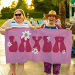 Asciugamano da spiaggia personalizzato super assorbente ad asciugatura rapida a forma di fiore di margherita con nome Multicolore disponibile Regalo d