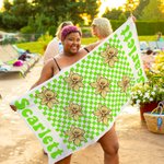 Personalisierte schnell trocknende Retro 70er Jahre Stil Schachbrettmuster Mikrofaser Strandtuch mit Geburt Blume und Name Sommer Reise Essentials Ges