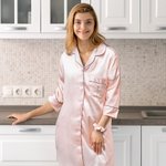Pyjama en Satin Personnalisé avec Nom Fleur de Naissance Vêtements avec Masque de Yeux Chouchou de Cheveux Cadeau Anniversaire Fête pour Femme