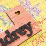 Gepersonaliseerde 2 in 1 Houten Kruissteek Lijnmarkeerder en Magnetische Naaldhouder met Naam Verjaardag Moederdag Cadeau voor Kruissteekliefhebber