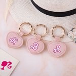 Personalizzato Pink Doll Font Forte fermaglio magnetico in pelle a forma di cuore con iniziali Set di 2 accessori da viaggio regalo per ragazze donne