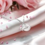 Collana personalizzata di unicorno fantasy con ciondolo di pietra di nascita e nome inciso su disco Regalo di compleanno per donne e ragazze