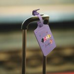 Personalisierte Multicolor Cartoon Frauen Mädchen Geburt Blume PU Leder Gepäckanhänger mit Namen Reisezubehör Geburtstag Geschenk für sie