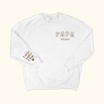 T-Shirt Sweatshirt à Capuche Personnalisé avec Année et 1-5 Noms d'Enfants Effet Imitation Broderie Cadeau de Fête des Pères pour Papa Grand-père