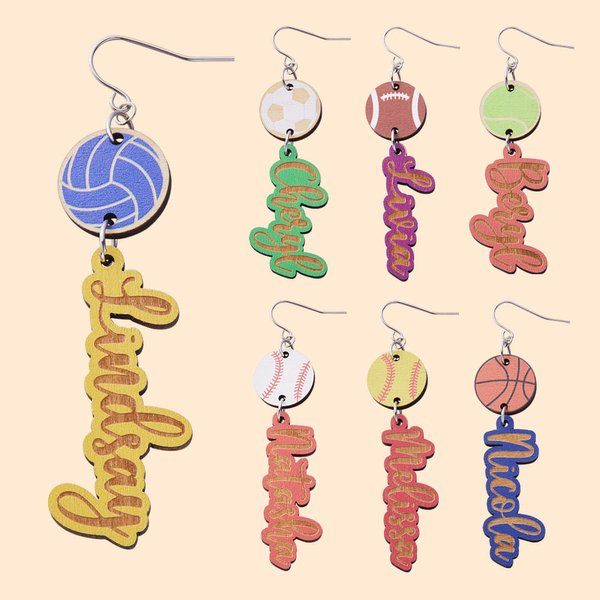 Gepersonaliseerde houten Baseball Basketbal bengelen oorbellen met naam hanger Game Day verjaardag Gift voor Cheer moeder sportfans
