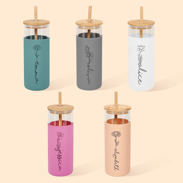 Personalisierte Geburt Blume Name 17oz Glas Becher mit Silikonhülle graviert Bambusdeckel und Stroh Geburtstag Geschenk für sie