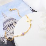 Gepersonaliseerde sierlijke kruis armband met geboortesteen verjaardagscadeau voor christelijke vrouwen