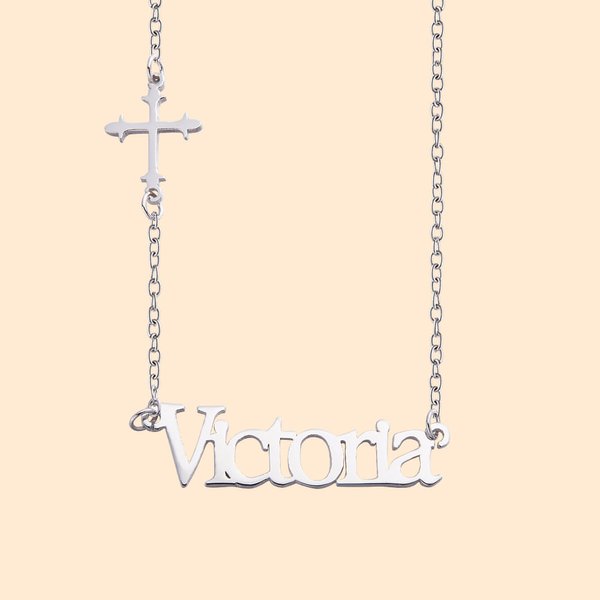 Gepersonaliseerde minimalistische kruis halsketting met naam religieuze sieraden doop verjaardagscadeau voor haar
