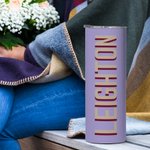 Personalisierte Multicolor Schatten Monogramm 20oz Name Skinny Becher mit Strohhalm und Reinigungsbürste Geburtstag Party Sport Geschenk für sie