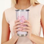 Gepersonaliseerde Roze Coquette Strik Kruis 20oz Naam Tumbler met Rietje en Borstel Verjaardagscadeau voor haar