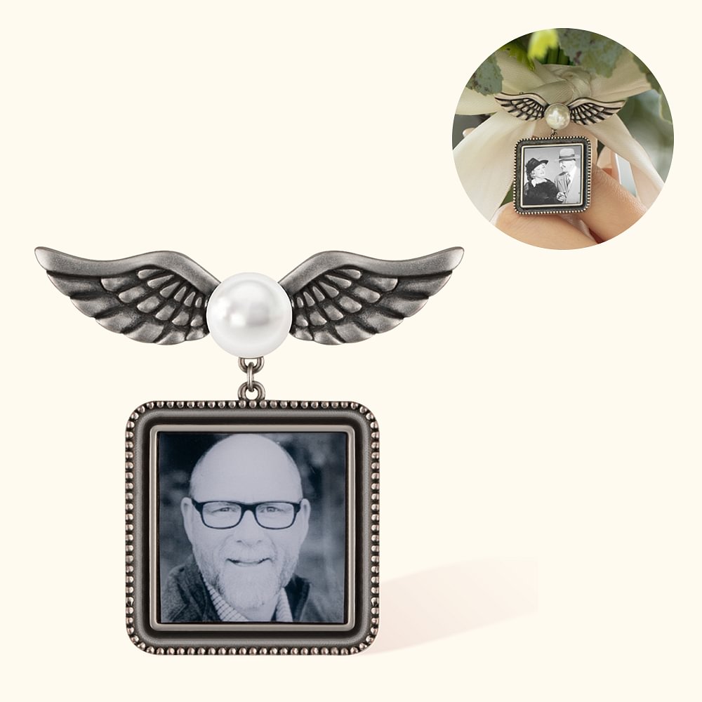 Broche de Revers Personnalisée avec Photo et Texte Gravé pour le Mariage Cadeau Commémoratif pour la Mariée et le Marié