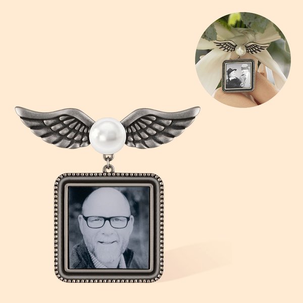 Broche de Revers Personnalisée avec Photo et Texte Gravé pour le Mariage Cadeau Commémoratif pour la Mariée et le Marié