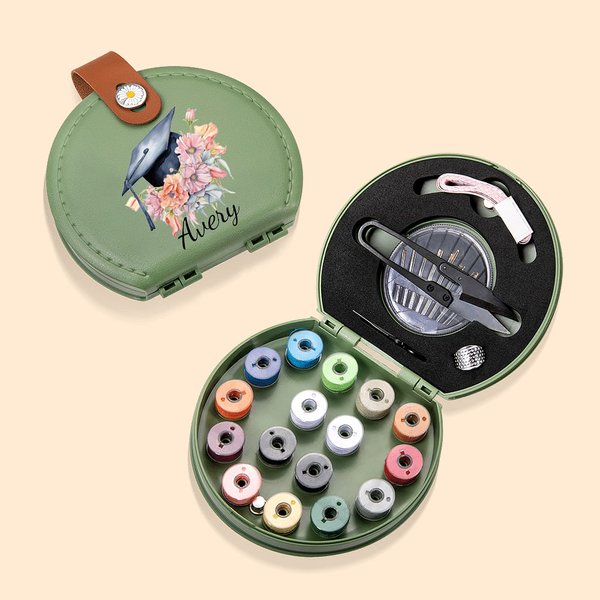 Boîte de Rangement Portable et Kit de Couture Personnalisés avec Nom Motif Chapeau de Diplôme Bouquet Cadeau d'Anniversaire pour Diplômés