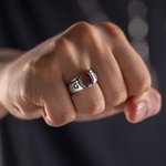 Bague initiale Lucky Horseshoe personnalisée avec texte gravé Fête des pères Cadeau d'anniversaire pour lui