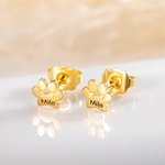 Personalizado lindo Paw Print Unisex Stud Pendientes con nombre grabado Cumpleaños Memorial Gift for Pet Lovers