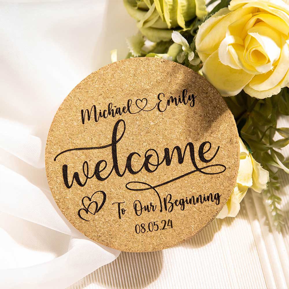 Personlig uppsättning av 10 återanvändbara bröllopsfavoritkorkunderlägg med parnamn och datum Bridal Shower-present för nygifta
