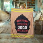 Personalisierte Feuerwehrhelm Schild Malteserkreuz Design Feuerwehrmann weiche Decke mit Text Geburtstag Anerkennung Geschenk für Feuerwehrleute werfe