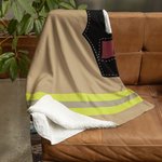 Personalisierte Feuerwehrhelm Schild Malteserkreuz Design Feuerwehrmann weiche Decke mit Text Geburtstag Anerkennung Geschenk für Feuerwehrleute werfe