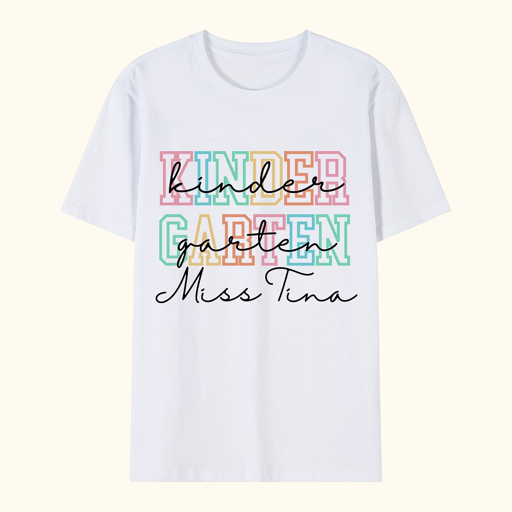 T-shirt personnalisé en lettres colorées avec nom pour l'école primaire Cadeau de rentrée pour l'enseignant