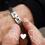 Pulsera personalizada de acero inoxidable para hombre con nombres o mapas grabados Regalo de aniversario de una relación a distancia para él