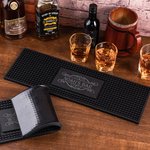 Personalisierte rutschfeste schwarze Gummimatte mit eingraviertem Namen Geburtstag Vatertag Bar Dekor Geschenk für ihn