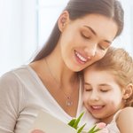 Personalized Heart Shape Mom Hold Child Two Birthstone Necklace with Engraved Text Mother's Day Gift for Her