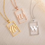 Personalizado Dainty Rectángulo Hueco Marco Inicial Colgante Collar Minimalista Joyería Aniversario Cumpleaños Regalo para Ella