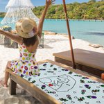 Toalla de playa de microfibra personalizada con el nombre y la flor de nacimiento Love Hugging Family Bear Quick Dry Oversized Summer Travel Essential