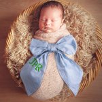 Gepersonaliseerde geborduurde pasgeboren strik sjerp moederschap fotografie prop baby shower gift voor pasgeborenen moeders