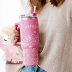 Personalisierte Multi-Color-Schmetterling Blume 40oz Becher mit Namen und Strohhalm Muttertag Geschenk für sie