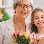 Personalized Two-Tone Grandmother Granddaughter Rose Heart Necklace with Birthstone Birthday Mother’s Day Gift for Her