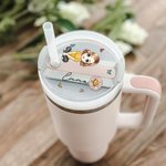 Personalizzato Cartoon Girl donne nascita fiore Tumbler nome Tag coperchio Topper per 20 oz a 40 oz Stanley Tumbler Accessorio regalo di compleanno pe