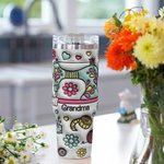 Vaso personalizado con nombre y diseño floral de costura en 3D de 40 oz con tapa, pajita y asa Regalo de cumpleaños para el Día de la Madre para la ab