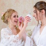 Personalized Glitter Birth Flower Bouquet 5oz Flask with Rhinestone Lid and Name Birthday Bridesmaid Party Gift for Her