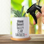 Pot à Plantes Personnalisé avec 2-7 Noms des Enfants Préférés Pot avec Plateau en Bambou Cadeau de Fête des Mères pour Maman Grand-Mère