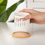 Personalized Birth Flower Ceramic Plant Pot with 1-16 Names and Bamboo Base Birthday Mother's Day Gift for Mom Grandma