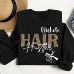 Personalisierte Haar Hustler Leopard Unisex Crewneck T-Shirt Sweatshirt mit Namen Geburtstag Geschenk für Hairstylist Friseure