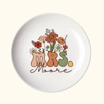 Personalized Retro Wildflowers MRS. Ceramic Jewellery Dish with Name Appreciation Bridal Shower Wedding Gift for Bride To Be