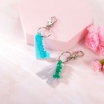 Personalizado Glitter Acrílico Nombre Inicial Llavero Bolsa Encanto Multicolor Disponible Regalo de Cumpleaños para Mujeres Niñas