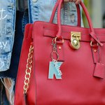 Personalizado Glitter Acrílico Nombre Inicial Llavero Bolsa Encanto Multicolor Disponible Regalo de Cumpleaños para Mujeres Niñas