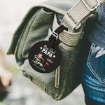 Personalisierte Nice Shot Golf Foto Runde Leder Gepäckanhänger mit Namen und Built-in-Karte Geburtstag Reise Essentials Geschenk für Golf-Liebhaber