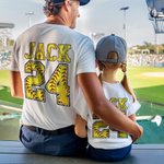 Personalisierte Softball 100% Baumwolle Unisex Kind Erwachsene T-Shirt mit Namen und Nummer Geburtstag Spieltag Geschenk für Softball Sportliebhaber