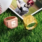 Bague de Chevalière Personnalisée avec Nom et Numéro d'Équipe Basket-ball Football Bijoux de Sport Cadeau d'Anniversaire pour les Passionnés de Sport