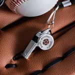 Personalisierte Sport-Pfeife mit Lanyard Ball Muster Text Du Bist Das Beste Gravur Geschenk für Trainer Sportlehrer Schiedsrichter