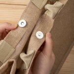 Sac en Toile de Jute Personnalisé avec Nom Fleur de Naissance Dessin de Fille sur Plage Cadeau Mariage Fête pour les Femmes