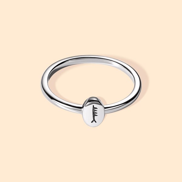 Henkilökohtainen Yksinkertainen kaiverrettu Celtic Zodiac syntymäpuu puu rengas puu Totem korut syntymäpäivälahja naisille miehille